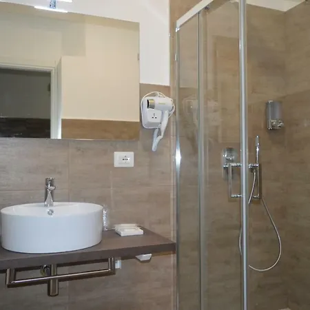 Beb L'alloro 4* 파키노